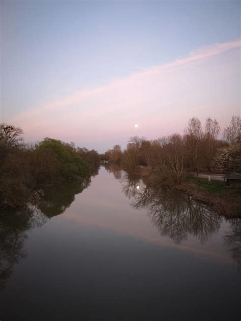 Viele kulturen sagen dem runden, strahlenden erdtrabanten magische kräfte nach und sind sich. Vollmond im Steinbock und das Leben rockt...16.07.2019 ...