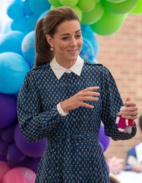 Heres Why Kate Middleton Never Wears Red Nail Polish Special Madame