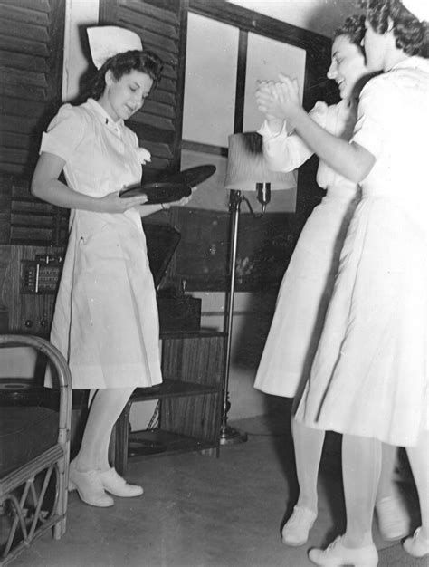 Ww2 Nurses In Era Uniforms Women In History World History World War Ii Nurse Rock Vintage
