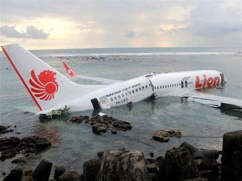 The boeing 737 max had other advantages. Updated: Lion Air Boeing 737 MAX 8 Crashes, Mandatory ...