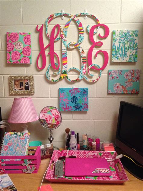 Hand Painted Lilly Pulitzer Desk Decorations My Desk At College