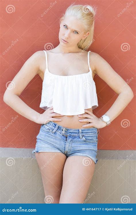 Attractive Teen Model Posing In The Sun Stock Image Image Of Look Sunlight 44164717