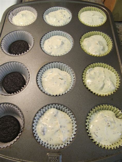 Paula deen.the queen of southern cooking. Oreo Cheesecake Cupcakes | Oreo cheesecake cupcakes, Oreo ...