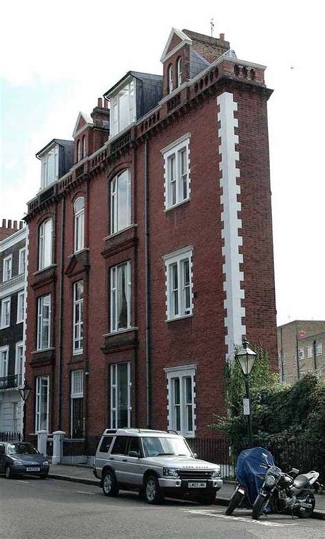 The Thin House London This Unusual Building Can Be Found On The
