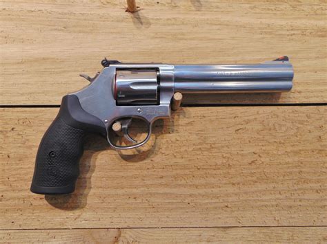 Smith And Wesson 686 Distinguished Combat Magnum 357mag Adelbridge And Co Gun Store