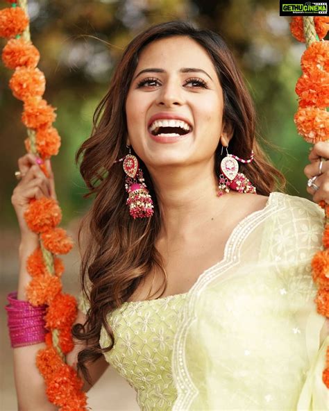 Actress Sargun Mehta Instagram Photos And Posts March 2021 Gethu Cinema