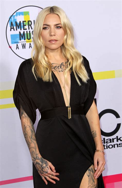 Skylar Grey American Music Awards 2017 In Los Angeles