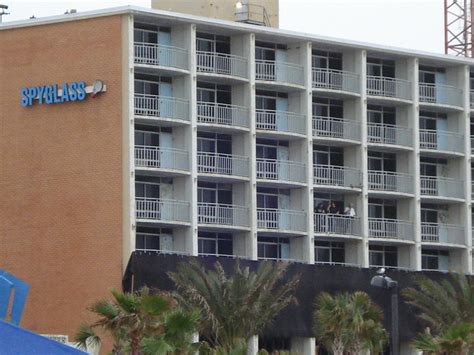 Criss Angels Implosion Escape At The Spyglass Hotel In Clearwater Fl