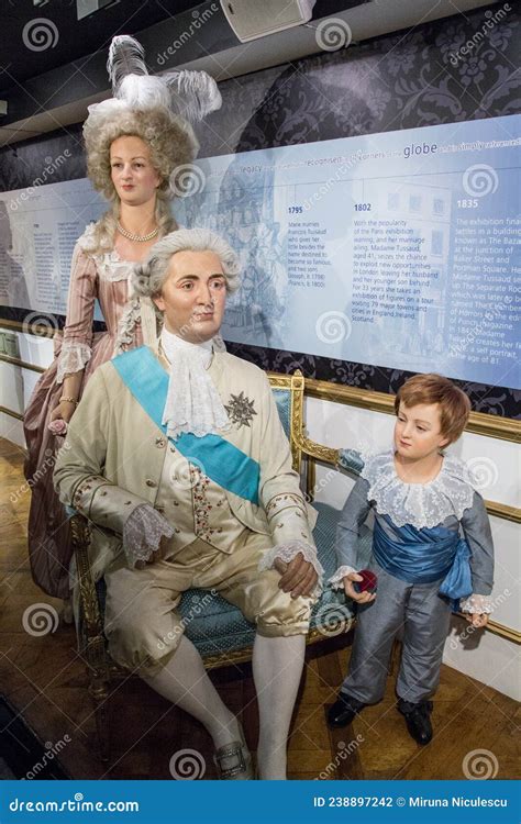 Marie Antoinette And King Louis Xvi Wax Figure At Madame Tussaud