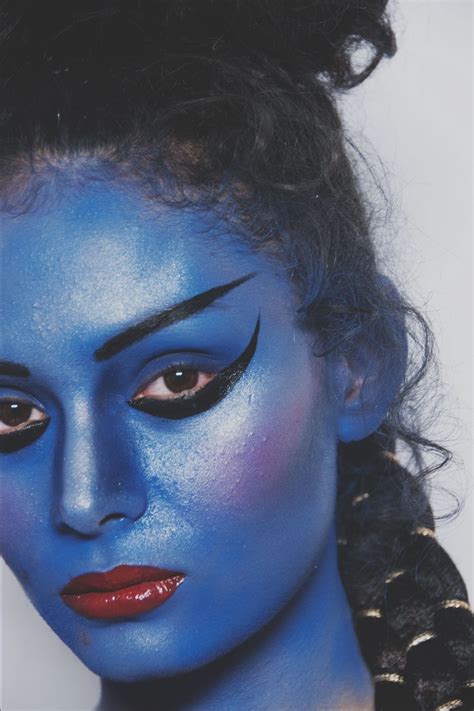 The Best Beauty Looks Of Ss17 Face Paint Makeup Makeup Art Alien