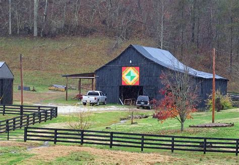 Summit Musings Friday Fences And More Barn Quilts