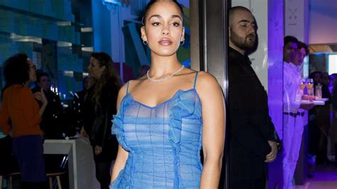 Bungee jumping probably isn't everyone's cup of tea, but at least he won't forget his big day in a hurry. Kurvige Jorja Smith: Hater reden ihr Schwangerschaft ein ...