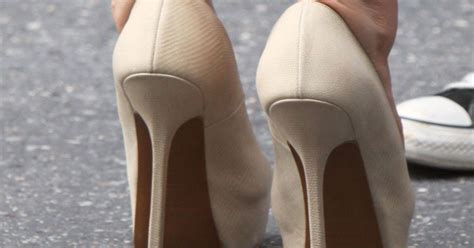 A Third Of British Women Admit Going Out In Shoes That Stop Them