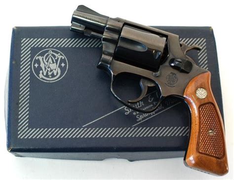 Smith And Wesson Model 36 Chief Special 38 Special Caliber Revolver
