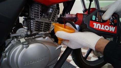 Automotive oil has friction modifiers to help your car idle smoother. Honda CBF125 - Oil Change - YouTube