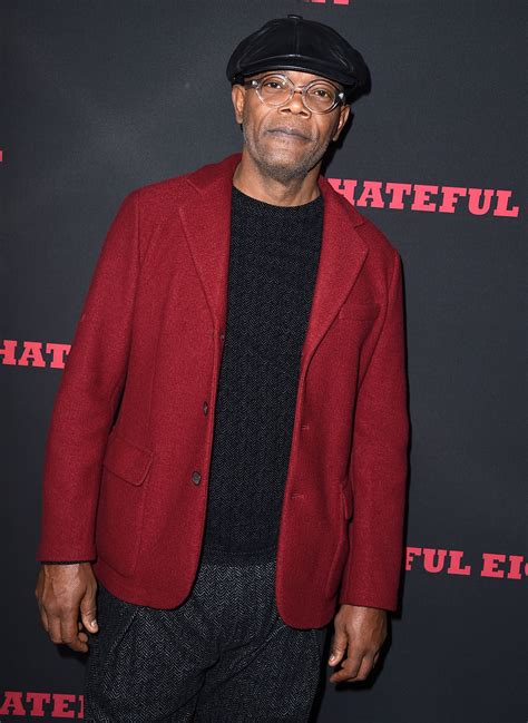 samuel l jackson 74 caught watching nsfw adult videos and fans warn actor everyone can see his