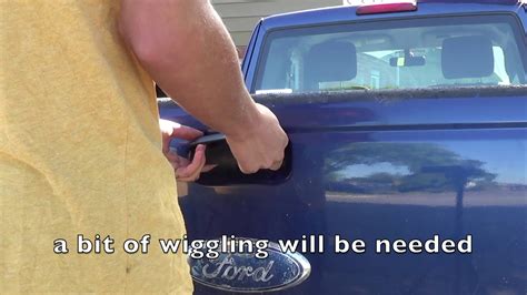 How To Replace Tailgate Handle On Ford Ranger Youtube