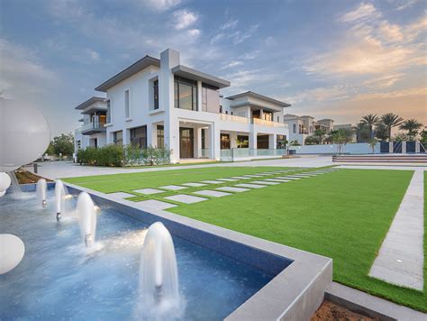 Exclusive Mansion Golf Course Dubai Skyline Luxhabitat
