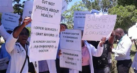 Zimbabwe To Criminalize Foreign Recruitment Of Its Doctors