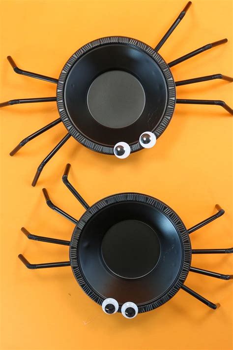 Easy Spider Treat Bowls Halloween Candy Bowl Diy Halloween Candy