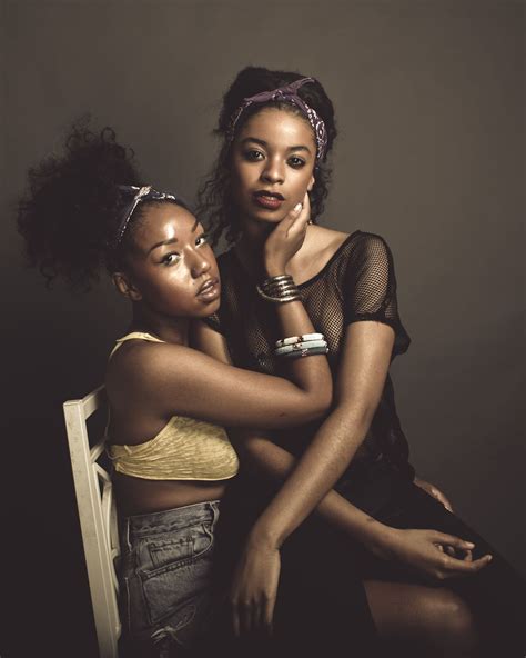 An essayist writing about beauty, lifestyle, health, and natural hair. sister sister / asha & ngozi / portrait, 2012 | Hair ...