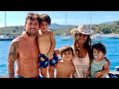 The reason for his popularity is nothing else than the argentine football star lionel messi. Lionel Messi Family's (Wife,Children) | 2019 - YouTube