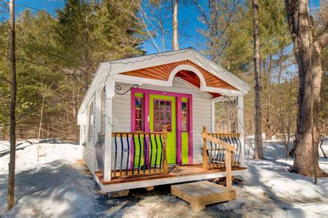 9 Brightly Colored Tiny Houses