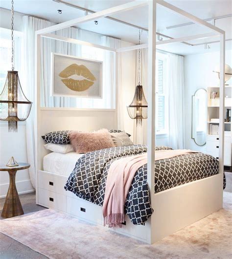 Just like you want your bedroom to be an expression of who you are and your escape from the world, so does your teen. Bedroom Awesome Teenage Girl Bedrooms Astonishing - Cute ...
