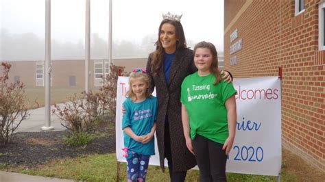 Miss America Visits Tussing Elementary School