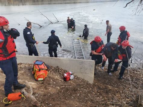 Police Fall Through Ice Trying To Rescue Trapped Teen All Retrieved