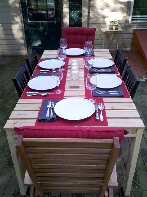 Ana White Simple Cedar Outdoor Dining Table Diy Projects