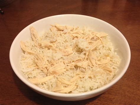 Is boiled chicken safe for dogs? Recipe for Dogs: Chicken and Rice