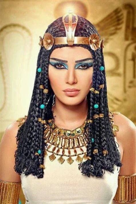 Amazing Things About Queen Cleopatra In 2020 Egyptian Fashion
