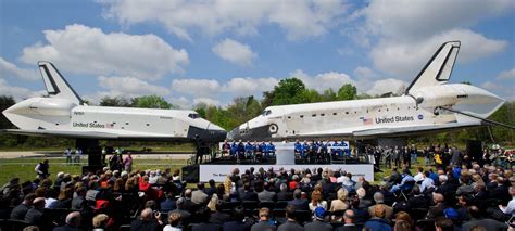 Space Shuttle Discovery Enters Smithsonian For Museum Display Space