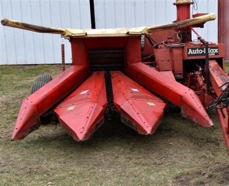 Sold Gehl Undetermined Harvesting Forage Harvesters Pull Type