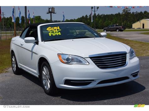 2013 Bright White Chrysler 200 Touring Convertible 112921211 Photo 36