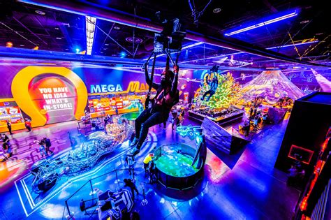 Las Vegas For Teens What To Do And Where To Go Miracle Mile Shops