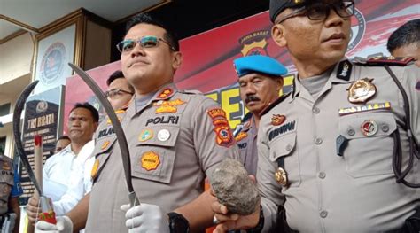 Bentrok Antargeng di Cirebon Dipicu Saling Tantang di Medsos : Okezone News