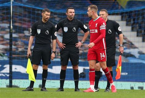 Richarlison and gylfi sigurdsson scored as everton produced a classic away performance to win at anfield for the first time since 1999. Liverpool Everton Var - Liverpool Ask Premier League to ...