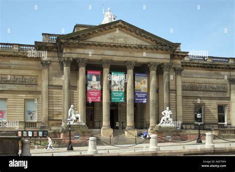 Walker Art Gallery Liverpool Stock Photo Alamy
