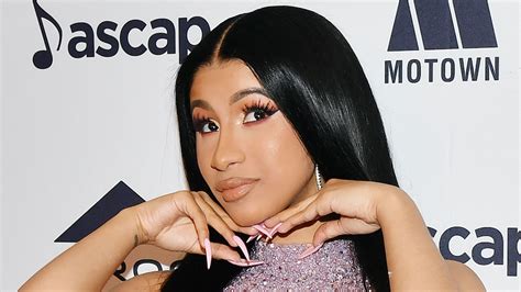 Cardi B Just Revealed Her Shortest Manicure In Ages See The Photos