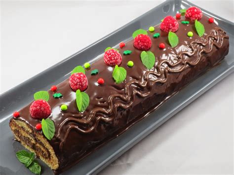 Placer le bol du thermomix et la crème entière 2 h au réfrigérateur, puis battre 20 cl (sur les 30 cl). Tronco mousse turrón y chocolate Thermomix - Juani de Ana ...