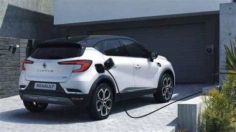 Search 33,918 cars for sale by dealers and direct owner in malaysia with yearly road tax and monthly loan installment calculated for you. New Renault Captur E-Tech Plug-in Hybrid Offers