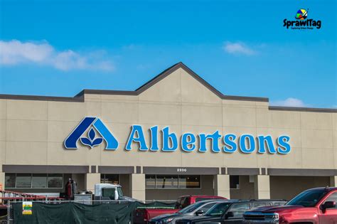 Albertsons Is Getting Ready To Open A New Store On This Location In