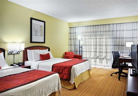 Book Courtyard By Marriott Tampa Downtown Tampa Florida