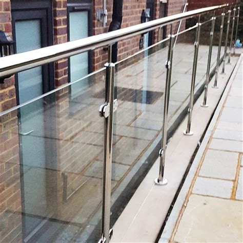 304 316 Stainless Steel Post Tempered Glass Balcony Railing Designs