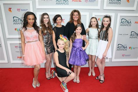 Dance Moms Why Abby Lee Miller Was In Her Bra On Camera