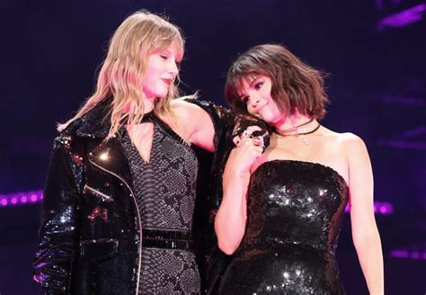 The latest tweets from selena gomez (@selenagomez). Taylor Swift Fans Think Selena Gomez Teased that They ...