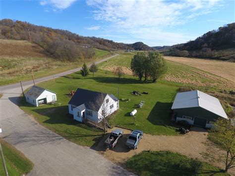 Country Home Hobby Farm Sw Land For Sale In Hillsboro Vernon County
