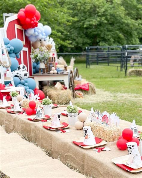 Karas Party Ideas Farm 1st Birthday Party Karas Party Ideas